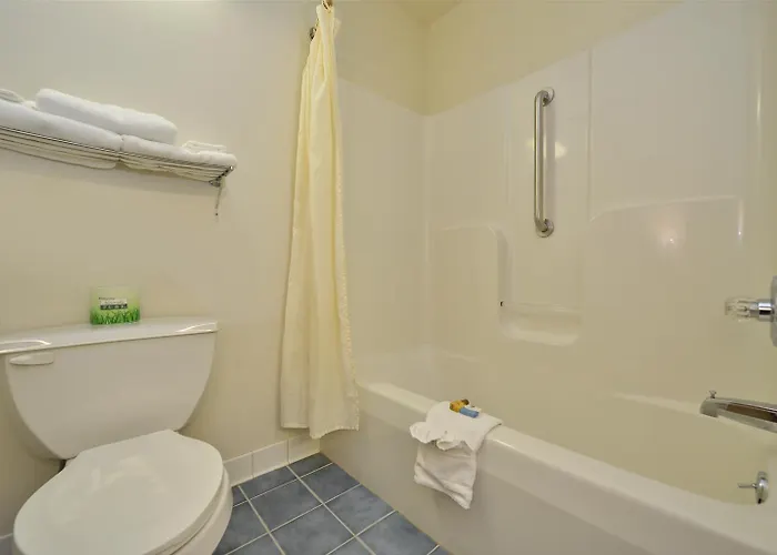 Hotel Western Clearlake Plaza 3*