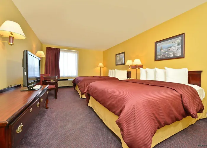 Western Clearlake Plaza Hotel 3*