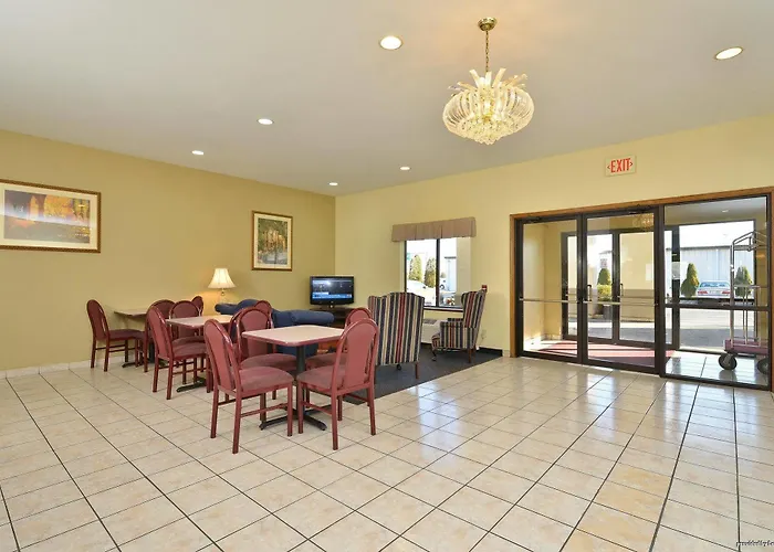 Western Clearlake Plaza Hotel