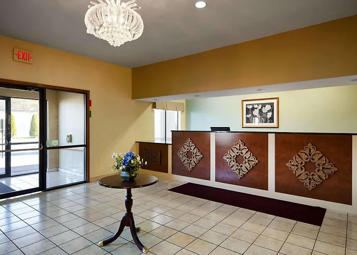 Western Clearlake Plaza Hotel