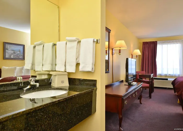 Hotel Western Clearlake Plaza 3*